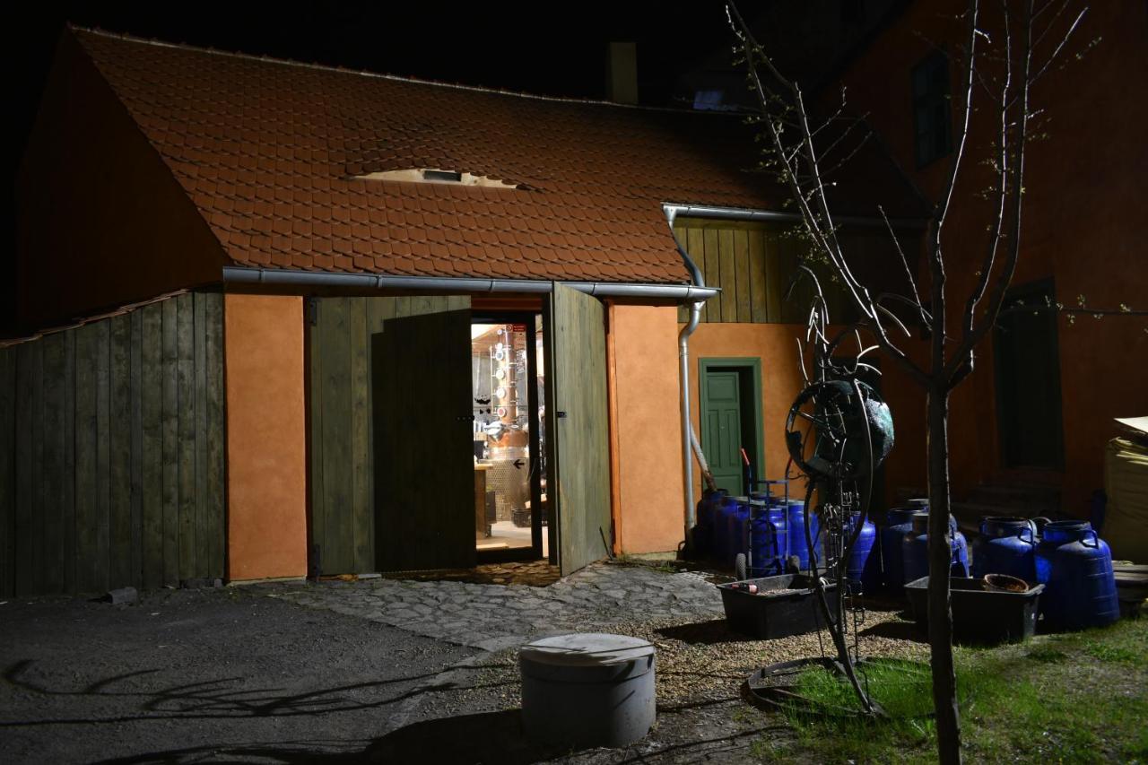 Valečská pálenice Valec Exterior foto